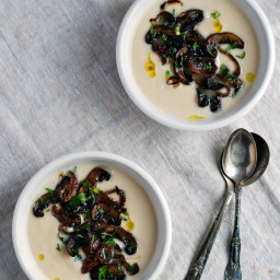 Roasted Cauliflower and Garlic Soup with Caramelized Onions