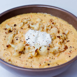 roasted-garlic-and-cauliflower-soup-1320179.jpg