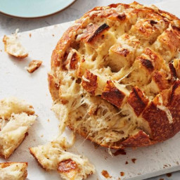 Roasted Garlic and Four-Cheese Pull-Apart Bread