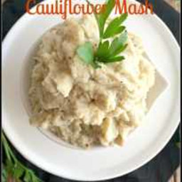 roasted-garlic-cauliflower-mash-2051387.jpg