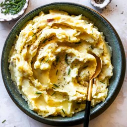 Roasted Garlic Mascarpone Mashed Potatoes