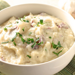 Roasted Garlic Mashed Potatoes - the Best You've Ever Had