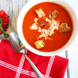 roasted-red-pepper-and-tomato-soup-2255938.jpg
