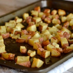 Roasted Red Potatoes With Rosemary and Thyme