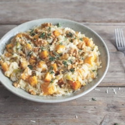Roasted squash, blue cheese and leek risotto with walnuts / Riverford