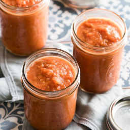 Roasted Tomato Sauce Recipe with Garlic