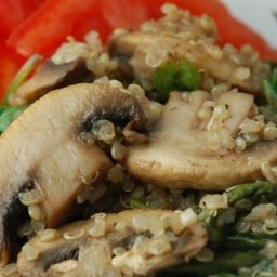 Robin's Quinoa with Mushrooms and Spinach