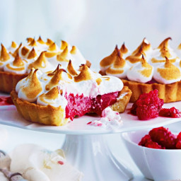 Rose and raspberry meringue tarts