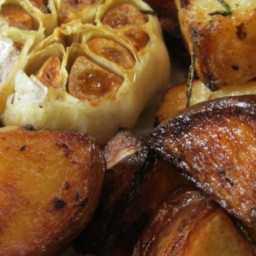 Rosemary Potatoes with Roasted Heads of Garlic Recipe