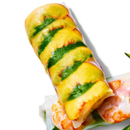 Rotisserie Chicken and Fresh Peaches Are the Stars of This Summer Roll