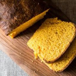 Roy Finamores Sweet Potato-Cornmeal Sandwich Loaf