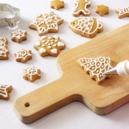 Royal Icing (For Piping Decorating or Gingerbread House Mortar)