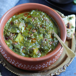 Saag Aloo Recipe in Instant Pot (Spinach Potato Curry)
