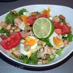 Salade au saumon croustillant