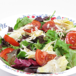 Salade van sla, artisjokharten en balsamico-azijn