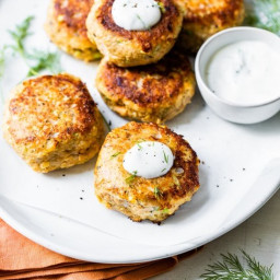 salmon-croquettes-with-dill-sauce-2628938.jpg
