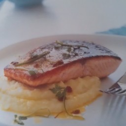 Salmon on Skordalia with Saffron and Lime Butter