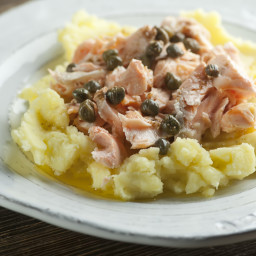 salmon-with-brown-butter-sauce-1325646.jpg