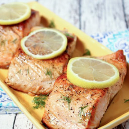 Salmon With Lemon Dill Sauce
