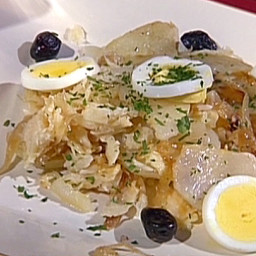 Salt Cod, Onions and Potatoes: Bacalhau A Gomes De Sa
