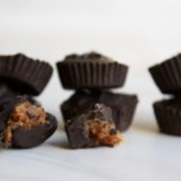 salted-dark-chocolate-date-caramel-cups-2131901.jpg