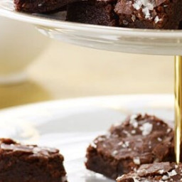 salted-fudge-brownies-recipe-2807441.jpg