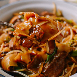 Saucy Beef Chow Ho Fun Noodles