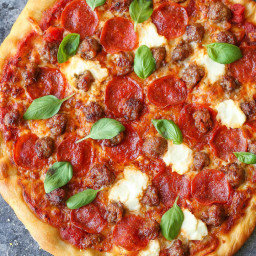 sausage-ricotta-pepperoni-pizza-3066807.jpg