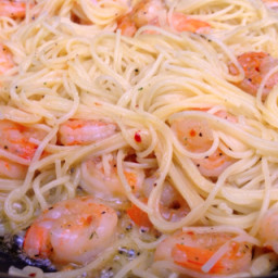 Sautéed shrimp with pasta