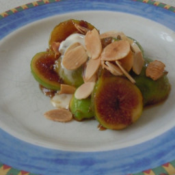 Sauteed Fresh Fig and Almond Dessert