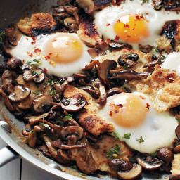 sauteed-mushrooms-with-toasted-flatbread-and-baked-eggs-1192130.jpg