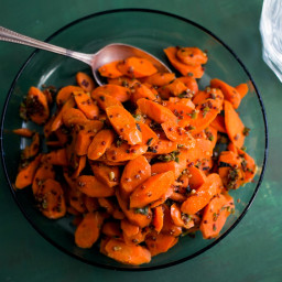 Sautéed Spicy Carrots With Black Quinoa