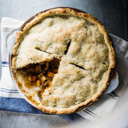 savory-vegan-pot-pie-with-sage-crust-2237736.jpg