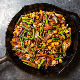Say Goodbye to Leftovers Fatigue With a Crispy Pork and Asparagus Hash