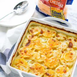 Scalloped Potatoes With Cheddar