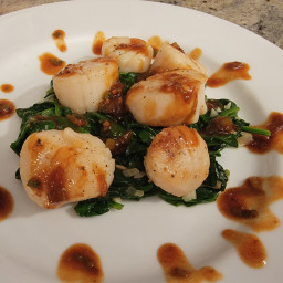 Scallops with Hoisin Butter Sauce