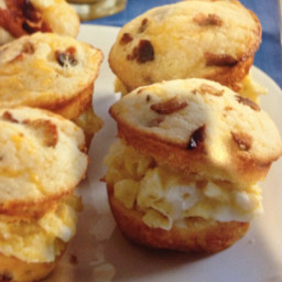 scrambled-egg-muffin-sliders.jpg