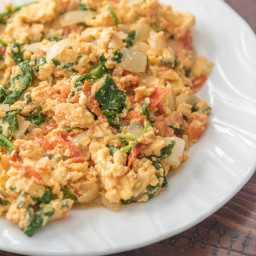 Scrambled Eggs with Tomato, Onion, and Spinach