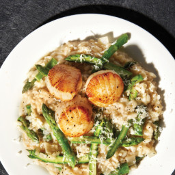 Seared Scallops and Asparagus Risotto