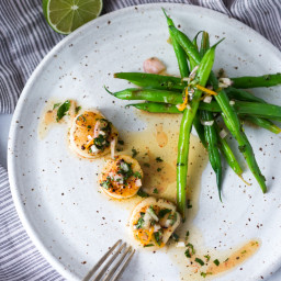 Seared Scallops with Orange-Lime Dressing