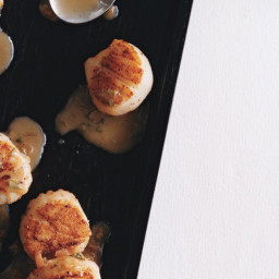 Seared Scallops with Tarragon-Butter Sauce