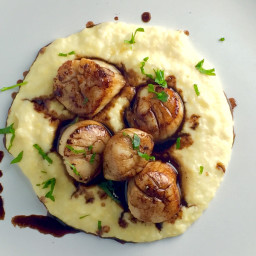 Seared Sea Scallops with Balsamic Syrup