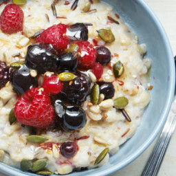 Seven-grain porridge with seeds and berries recipe