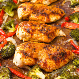 Sheet pan chicken and broccoli with bell peppers