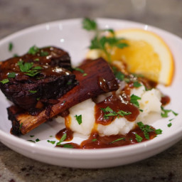 Short Ribs Slow Cooked in Balsamic Sauce