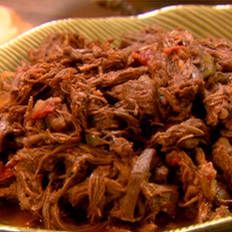 Shredded Steak with Peppers, Onions and Tomatoes (Ropa Vieja)