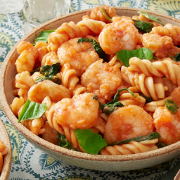 Shrimp & Fresh Fusilli Pasta with Spinach & Basil