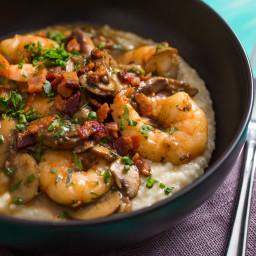 Shrimp and Gruyère Cheese Grits With Bacon and Mushrooms