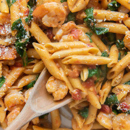 Shrimp and Spinach Pasta (Easy One-Pot Pasta)