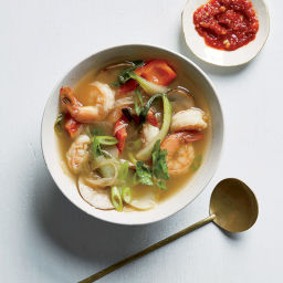Shrimp and vegetable soup with lemongrass and lime